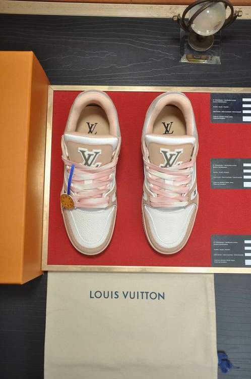 Picture of Louis Vuitton Shoes _SKULVsz35-4039-46hnh062416307